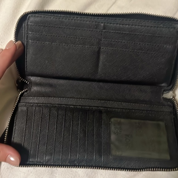 Michael kors wallet - Picture 4 of 8